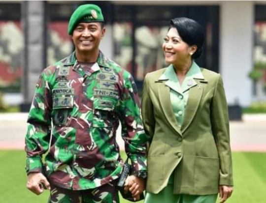 Dulu VS Sekarang, Ini Potret Eks Panglima TNI dan Istri yang Selalu Romantis