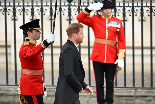 Pangeran Harry di Penobatan Raja Charles: Datang Sendirian, Tak Diberi Peran Khusus