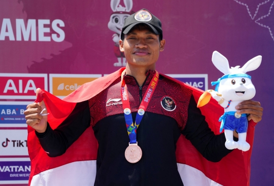 Kompak Atlet Triathlon Putra-Putri Indonesia Sumbang Perunggu di SEA Games 2023