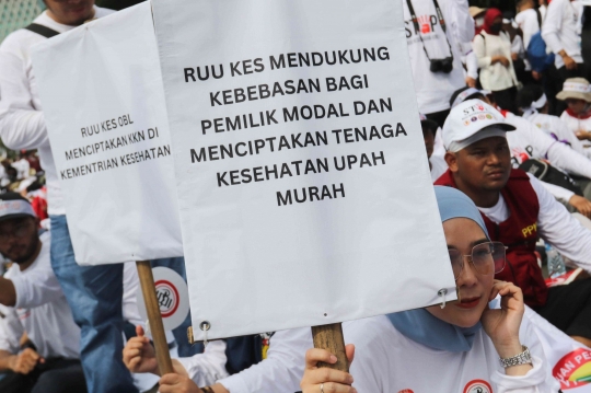 Ribuan Perawat Tolak RUU Omnibus Law Kesehatan di Jakarta