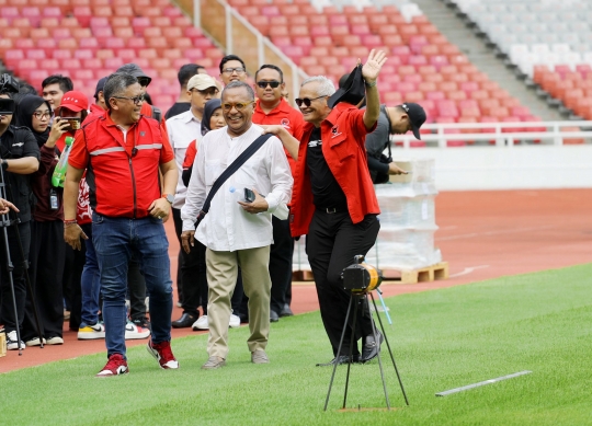 Hasto Cek Kesiapan GBK untuk Acara Puncak Bulan Bung Karno 2023