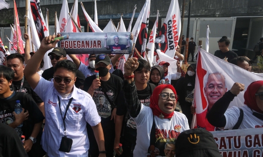 Aksi Long March Relawan Dukung Pemenangan Ganjar Pranowo di Pilpres 2024