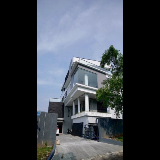 Hampir Rampung, ini 6 Potret Rumah Baru Verrell Bramasta yang Elegan dan Modern