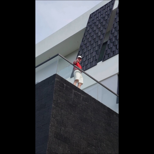 Hampir Rampung, ini 6 Potret Rumah Baru Verrell Bramasta yang Elegan dan Modern