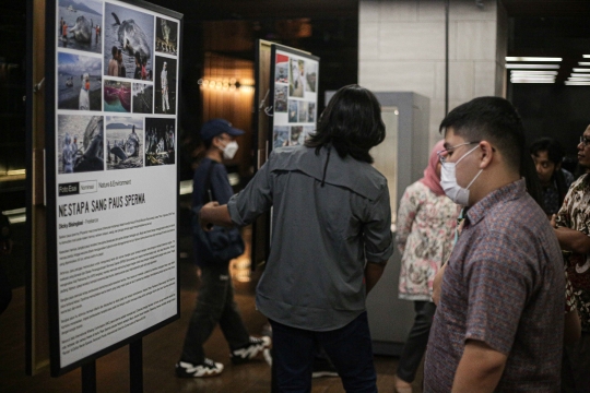 Melihat Pameran Foto APFI 2023 di Alun-Alun Surabaya