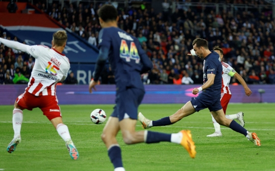 Momen PSG Bungkam Ajaccio 5-0, Messi Gagal Cetak Gol