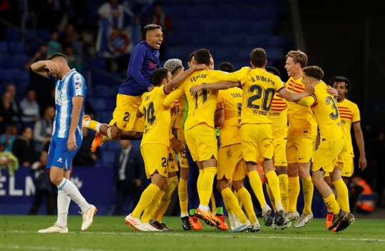 Tekuk Espanyol, Barcelona Juara La Liga Spanyol