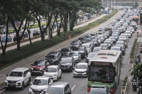 Aturan Jam Kerja untuk Mengurai Kemacetan di Jakarta