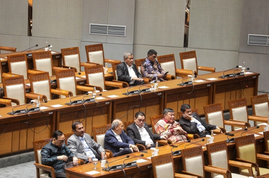 Rapat Paripurna ke-5, Puan Desak Pemerintah Serius Tangani KKB & Ancaman La Nina