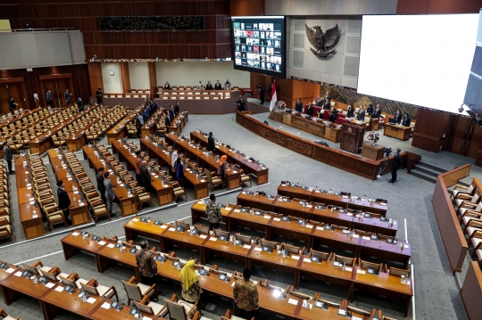 Rapat Paripurna ke-5, Puan Desak Pemerintah Serius Tangani KKB & Ancaman La Nina