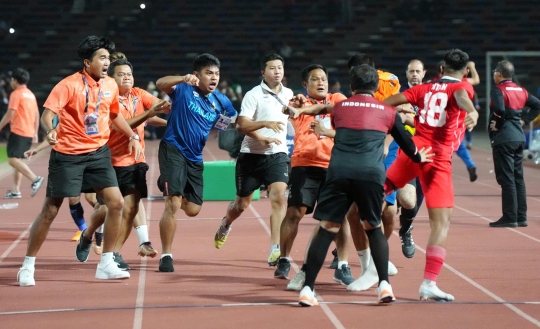 Foto: Ini Selebrasi Provokatif Thailand di Bench Timnas Indonesia yang Picu Keributan