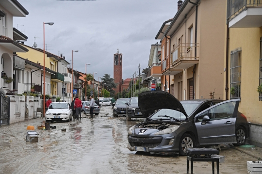 Banjir Parah Landa Italia, 9 Orang Tewas dan Ribuan Dievakuasi