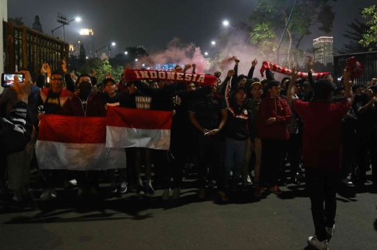 Lautan Suporter Sambut Kepulangan Timnas Indonesia U-22 di Jakarta