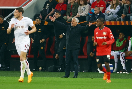 Gaya Mourinho Sukses Bawa AS Roma Dua Kali Beruntun ke Final Kompetisi Eropa