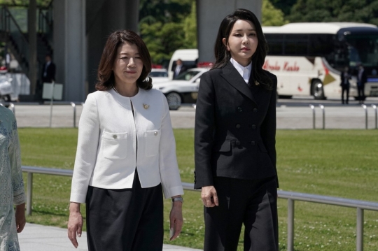 Pesona Kim Keon Hee, Istri Presiden Korea Selatan yang Mencuri Perhatian di KTT G7