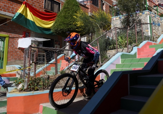 Ekstremnya Jalur Challenge Downhill di La Paz, Bisa Picu Vertigo