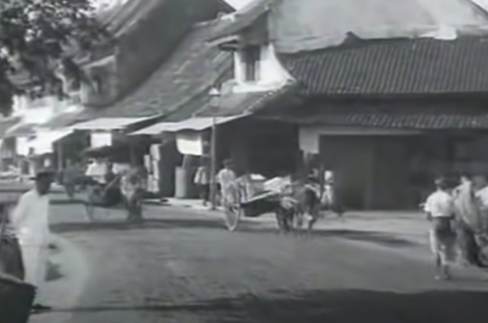 Potret Lawas Jakarta 1910, Masih Bernama Batavia Orang Jalan Kaki Naik Sepeda& Delman