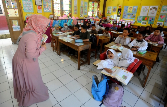 Potret Semangat Anak Kembar Siam di Garut Bercita-cita Ingin Jadi Dokter