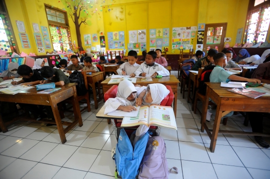 Potret Semangat Anak Kembar Siam di Garut Bercita-cita Ingin Jadi Dokter