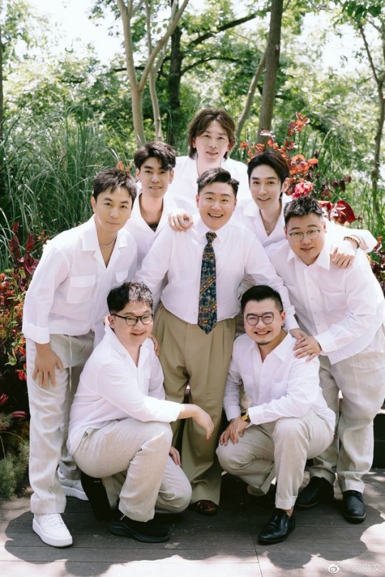 9 Potret Persahabatan Steven Hao 'BoBoHo' dan Ashton Chen dari Kecil sampai Menikah