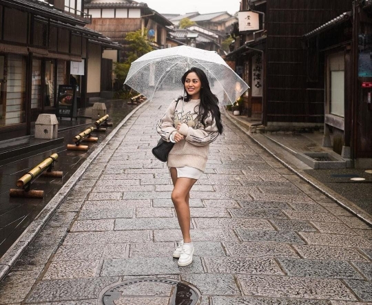 OOTD Rachel Vennya saat Liburan di Jepang, Cantik dan Modis Tuai Banyak Pujian