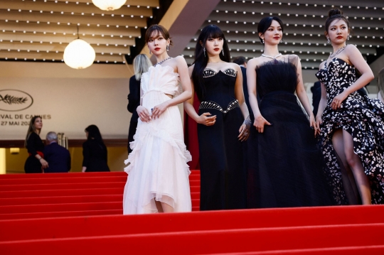 Debut di Festival Film Cannes, Pesona Girl Grup K-pop Aespa Menyita Perhatian