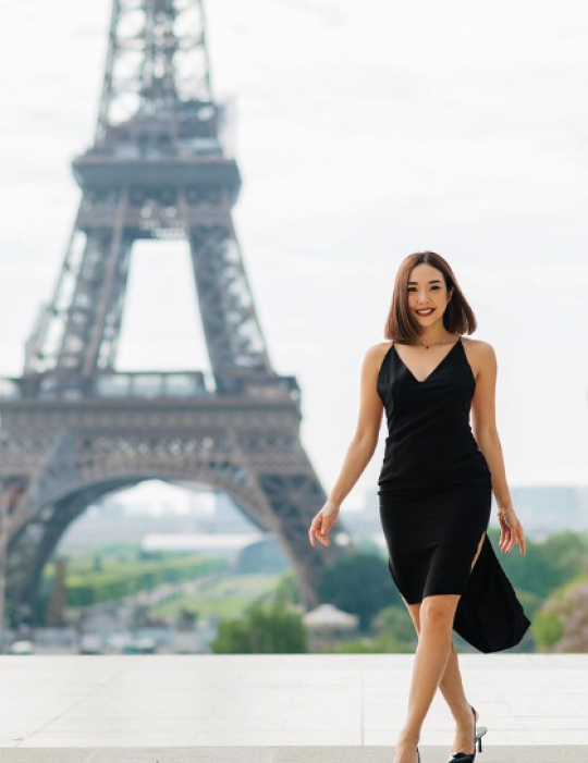 Libur ke Paris, Potret Gisella Anastasia Pakai Gaun Hitam di Eiffel Ini Jadi Sorotan
