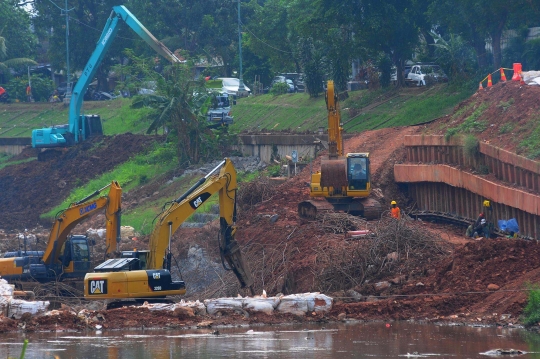 Melihat Kondisi Terkini Proyek Sodetan Ciliwung-Kanal Banjir Timur