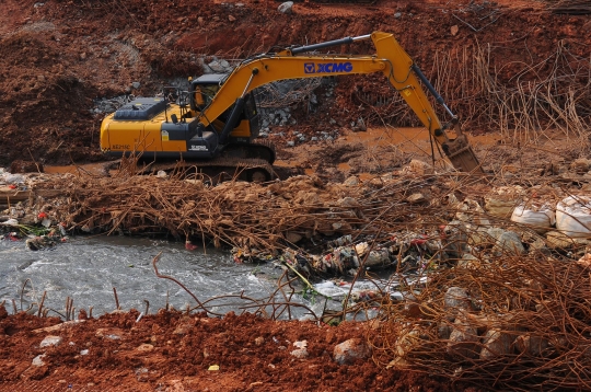 Melihat Kondisi Terkini Proyek Sodetan Ciliwung-Kanal Banjir Timur