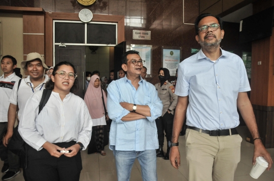 Menko Luhut Tak Hadir, Sidang Haris-Fatia Terkait Pencemaran Nama Baik Ditunda