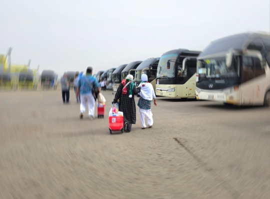 Perdana, Jemaah Haji Indonesia Penerbangan Embarkasi Kertajati Tiba di Madinah