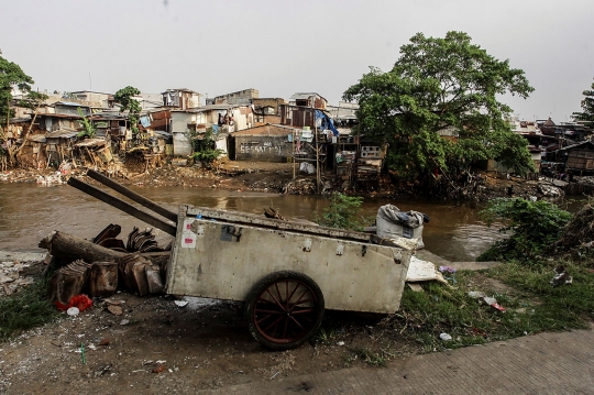 Normalisasi Ciliwung Molor Karena Terkendala Pembebasan Lahan