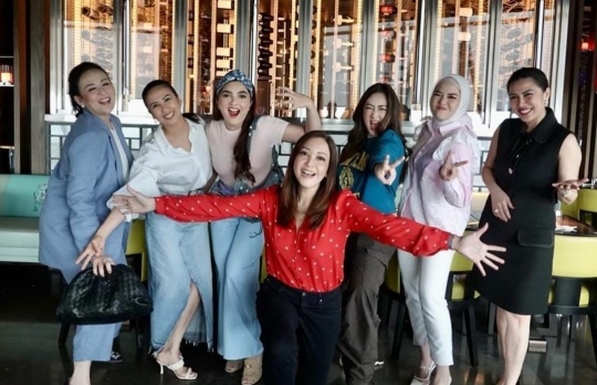 Deretan Potret Geng 'Sugar Mama' Kumpul Bareng, Ada Maia Estianty dan Ashanty