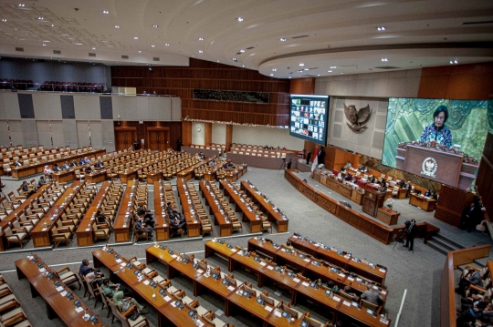 Buka-Bukaan Sri Mulyani Baca Tanggapan Pemerintah Terkait KEM dan PPKF RAPBN TA 2022