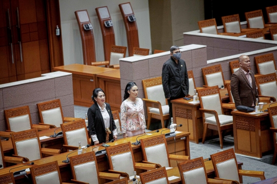 Buka-Bukaan Sri Mulyani Baca Tanggapan Pemerintah Terkait KEM dan PPKF RAPBN TA 2022