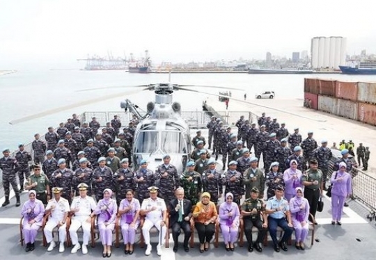 Panglima TNI Naik Kendaraan Tempur Pasukan Garuda, Langsung Beri Perintah Tak Terduga