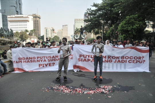 Massa Protes Kebocoran Putusan MK Terkait Sistem Pemilu Tertutup