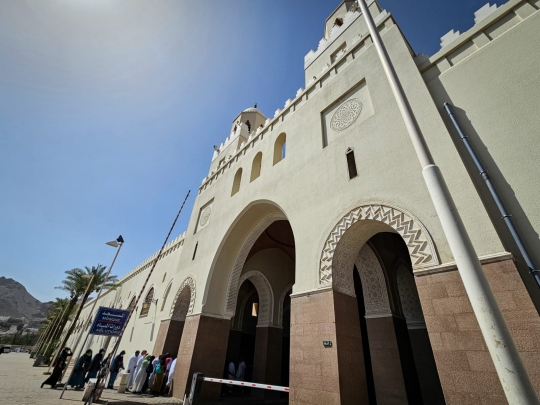 Potret Megah Masjid Bir Ali, Tempat Miqat Jemaah Haji dari Madinah