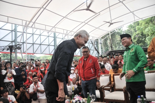 Ganjar Pranowo Pidato Menggebu-Gebu saat Peresmian Rumah Aspirasi Relawan