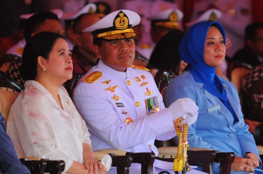 Senyum Megawati Soekarnoputri Resmikan KRI Bung Karno-369 di Dermaga Kolinlamil