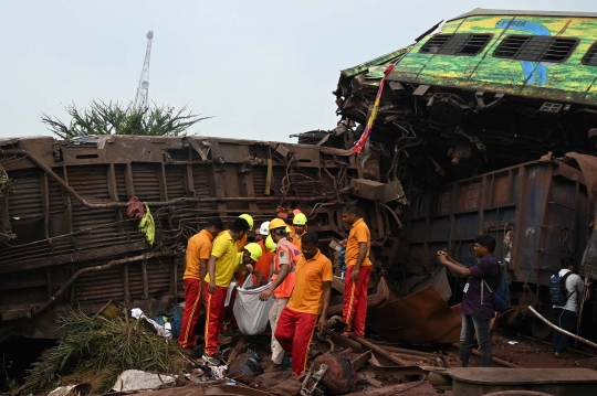 Tragis, Tabrakan Maut Tiga Kereta di India Tewaskan 261 Orang