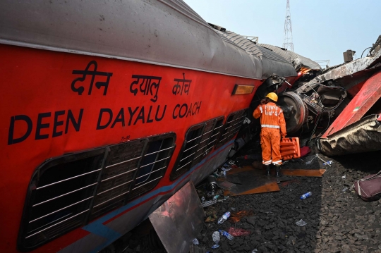 Tragis, Tabrakan Maut Tiga Kereta di India Tewaskan 261 Orang