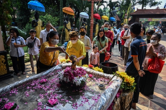 Perayaan Waisak di Vihara Naha Mojopahit Mojokerto