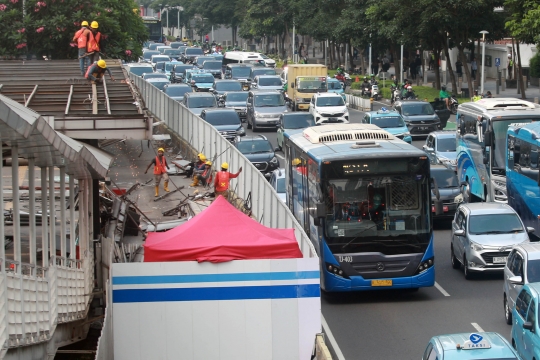 Transjakarta Revitalisasi 10 Halte Busway