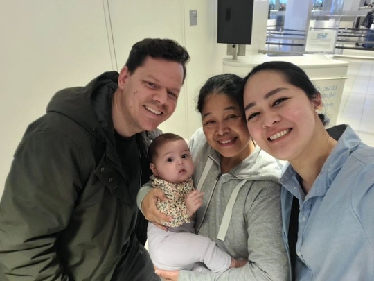 Momen Lucu Baby Nova Anak Gracia Indri Berani Pegang Binatang di Peternakan, Gemesin!