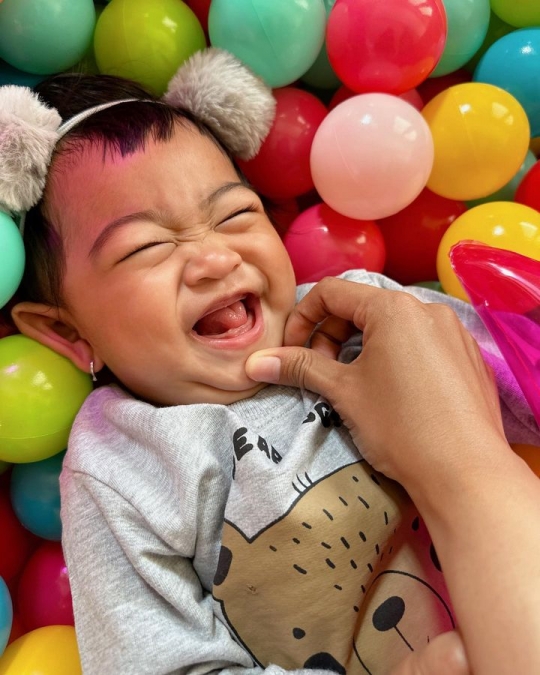 Gemas! Menginjak Usia 10 Bulan, ini Deretan Foto Terbaru Moana Anak Ria Ricis