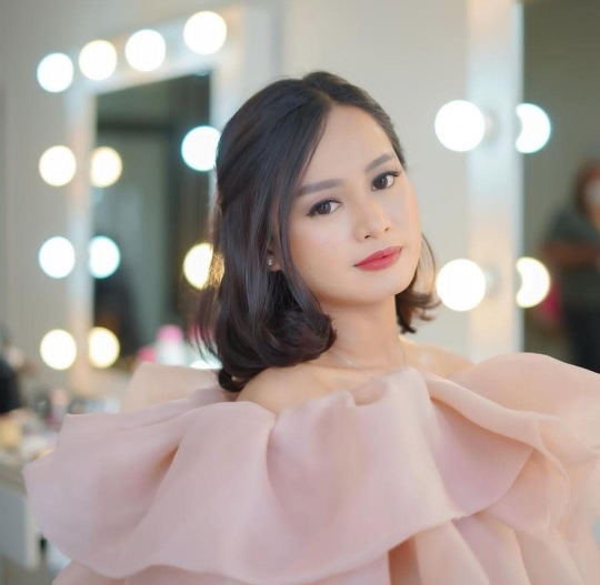 Makin Cantik & Glowing, Potret Ulfi Anak Elly Sugigi Punya Pacar Prajurit TNI