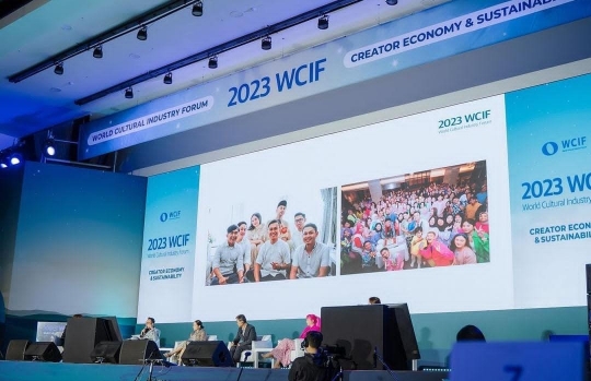 Keren! Raffi Ahmad & Nagita Slavina Dapat Penghargaan dari WCIF 2023 di Korea Selatan