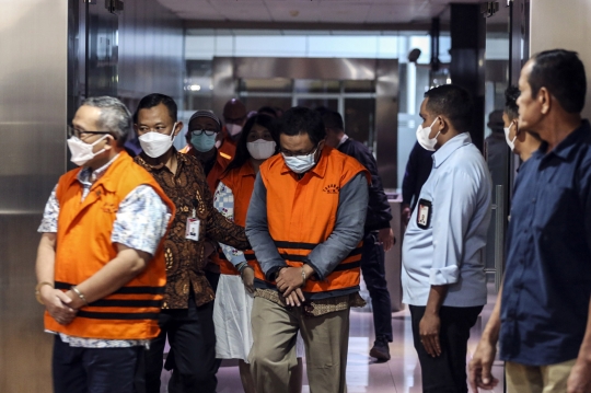 Korupsi Tukin, Ini Potret Barisan Pegawai Kementerian ESDM Berbaju Tahanan KPK