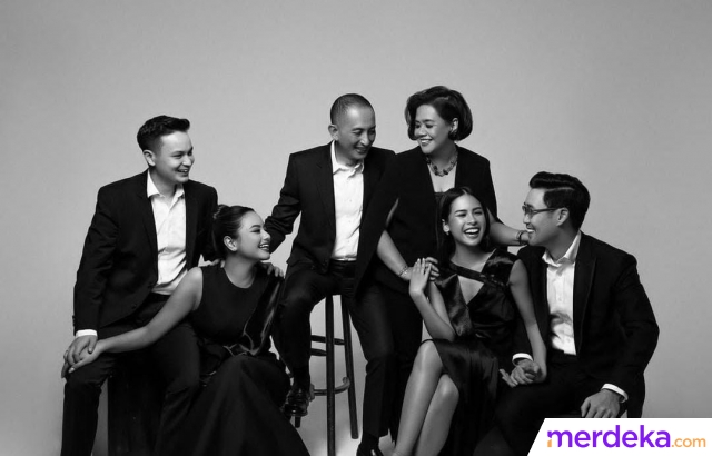 Foto : 7 Foto Keluarga Maudy Ayunda Yang Disebut Family Goals Dan Good ...